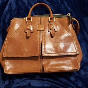 Dooney & Bourke Alto Alma Saddle NWT